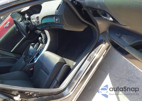 2016 Honda Accord Lx z USA, uszkodzony, nr VIN 1HGCR2F37GA019344